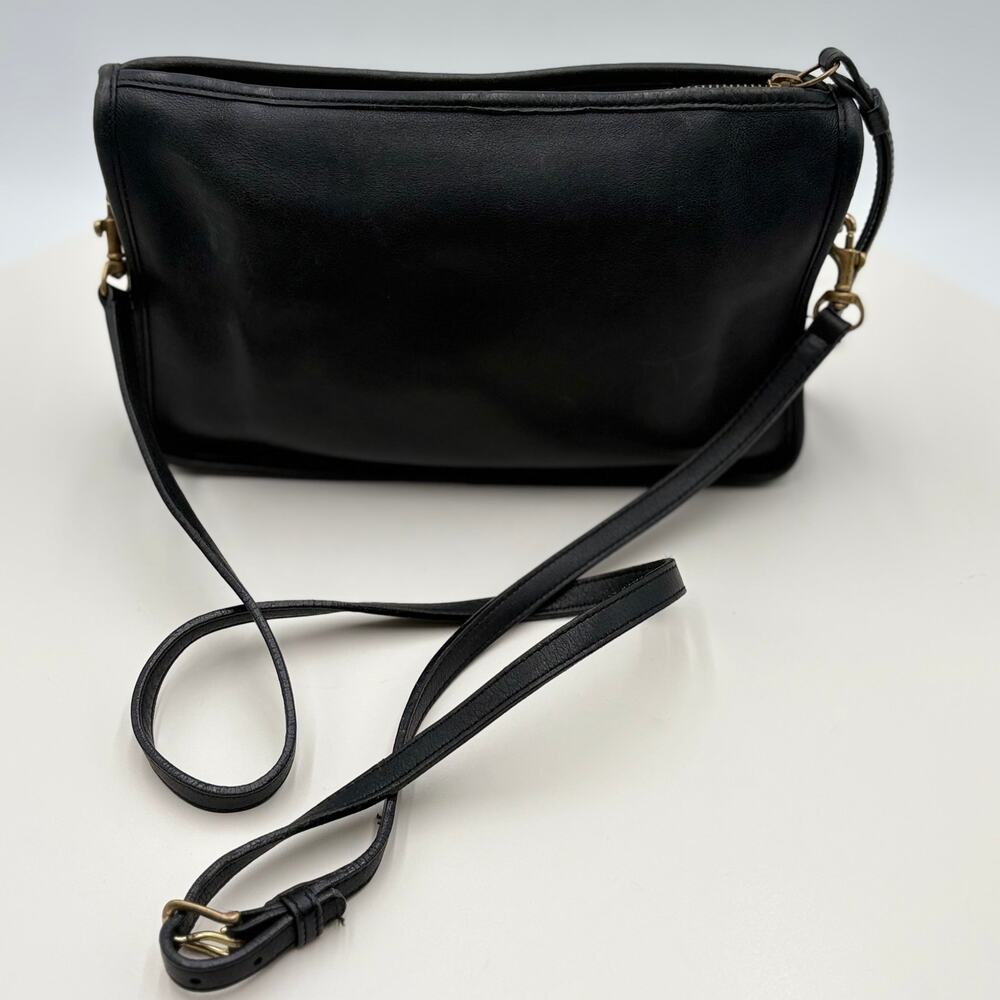 Authenticated Vintage Coach Classic Basic Bag - image 1